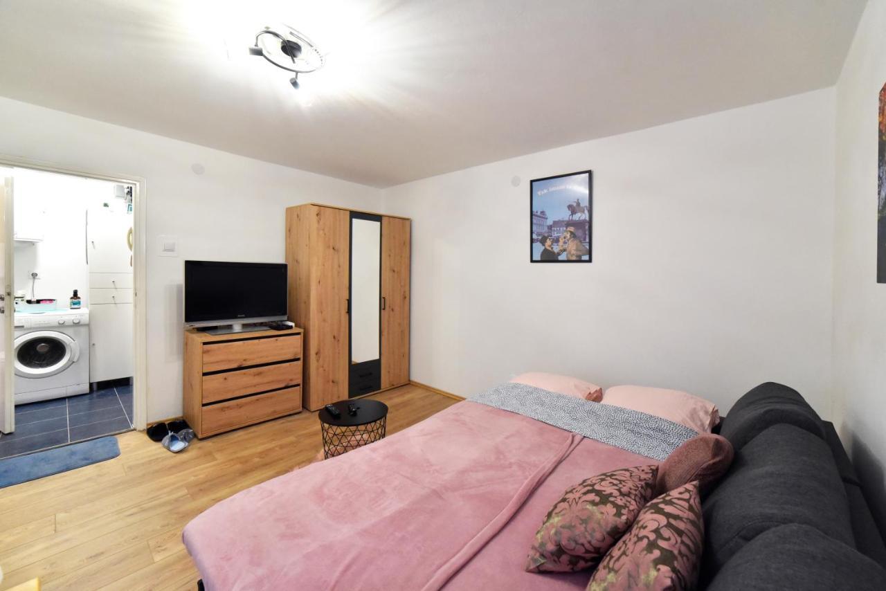 Studio Apartment Aneta Zagreb Exterior foto